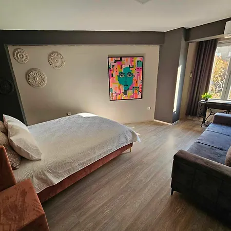 Apartment Spacious And Lovely 130m2 Flat Skopje