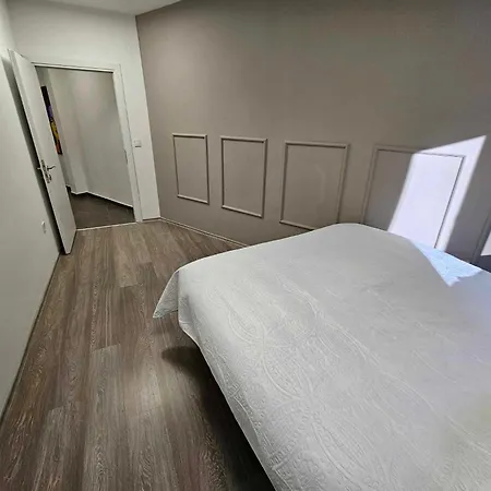 Spacious And Lovely 130m2 Flat *